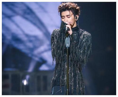 娱乐圈吃瓜双男主文,瓜田里的双男主风云录