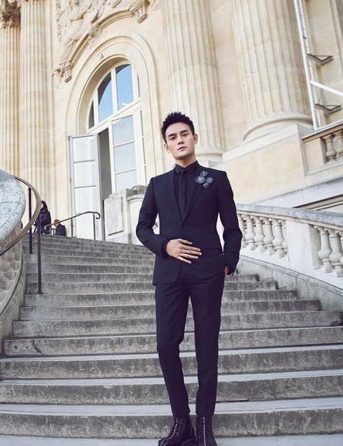 娱乐圈吃瓜双男主文,瓜田里的双男主风云录