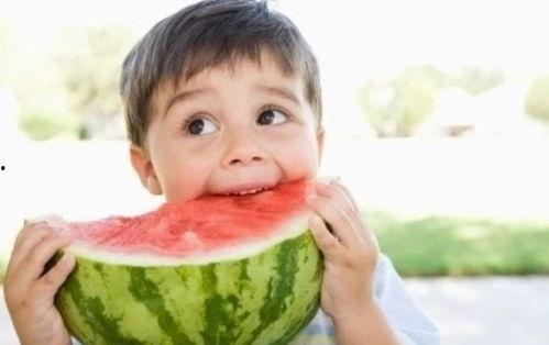 娱乐吃瓜酱宝宝视频,揭秘网红幕后生活